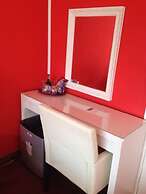 Alex Rooms