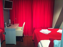 Alex Rooms