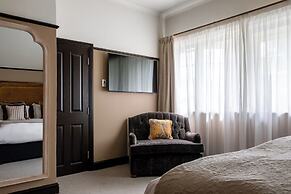 Red Lion Hotel