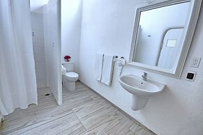 Los Milagros Hotel