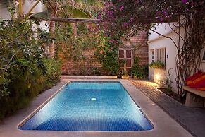 Los Milagros Hotel