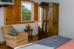 Los Milagros Hotel
