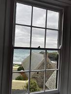 Cadgwith Cove Inn