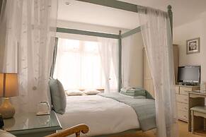 Blue Waters Lodge