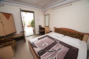 Hotel Kalyan