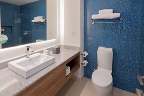 Holiday Inn Acapulco La Isla by IHG