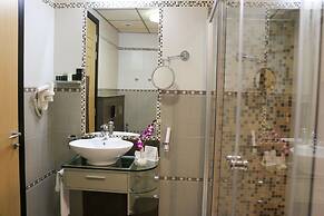 Elite Crystal Hotel