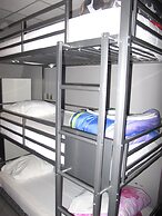 Peace & Love - Hostel