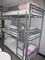 Peace & Love - Hostel