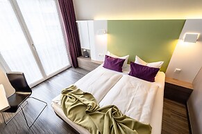 Hotel Demas City