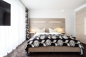 Hotel Demas City