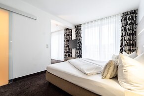 Hotel Demas City