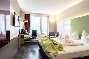 Hotel Demas City