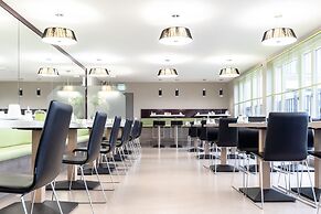 Hotel Demas City