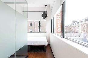 easyHotel Amsterdam City Centre South