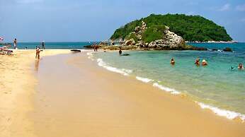 The Color Kata Beach