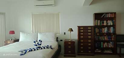 Lingganay Boracay Hotel Resort