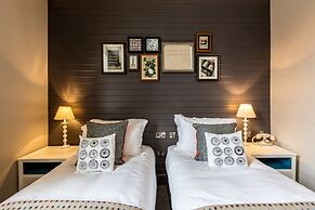 The City Gate Hotel