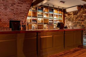 The City Gate Hotel