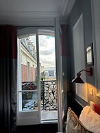 Alba Opera Hotel