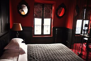 Alba Opera Hotel