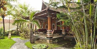 Apa Kabar Villas