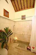 Apa Kabar Villas