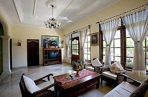 Apa Kabar Villas
