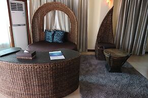 Golden Phoenix Hotel Boracay