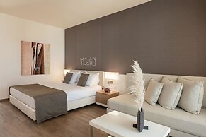 Avra Imperial Hotel