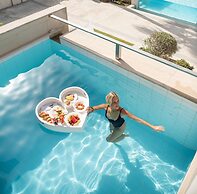 Avra Imperial Hotel