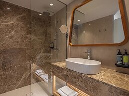Avra Imperial Hotel