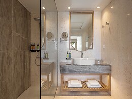 Avra Imperial Hotel