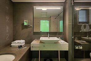 Avra Imperial Hotel