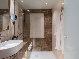 Avra Imperial Hotel