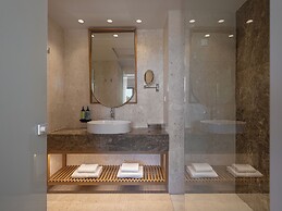 Avra Imperial Hotel