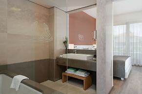 Avra Imperial Hotel