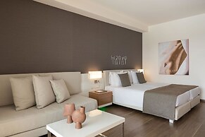 Avra Imperial Hotel
