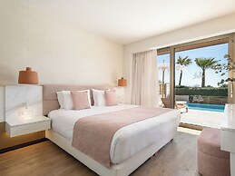 Avra Imperial Hotel