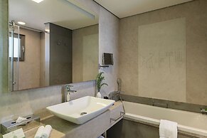 Avra Imperial Hotel