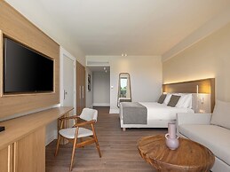 Avra Imperial Hotel