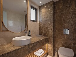 Avra Imperial Hotel