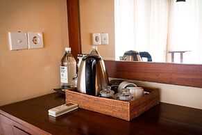Amed Cafe & Hotel Kebun Wayan