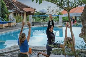 Amed Cafe & Hotel Kebun Wayan