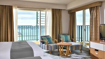 Vessel Hotel Campana Okinawa