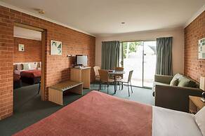 Rose Garden Motel