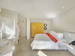 Rouge on Rose Boutique Hotel
