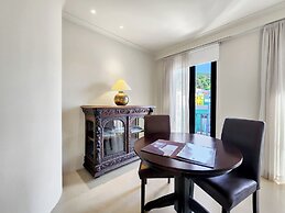 Rouge on Rose Boutique Hotel