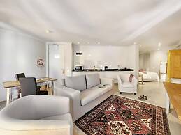 Rouge on Rose Boutique Hotel
