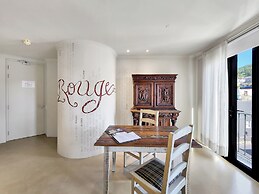 Rouge on Rose Boutique Hotel